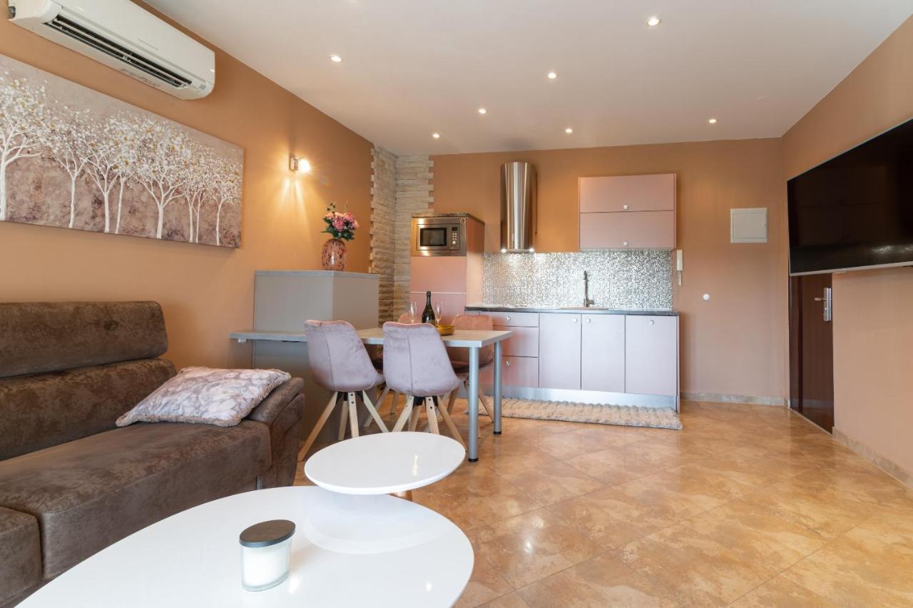 Deluxe Suite Bambi With Panoramic View Zadar Dış mekan fotoğraf