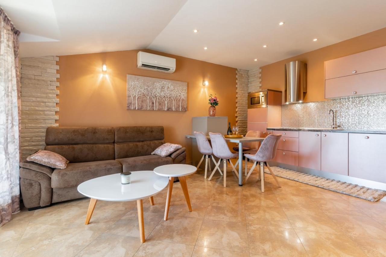 Deluxe Suite Bambi With Panoramic View Zadar Dış mekan fotoğraf